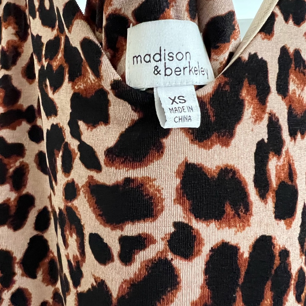 Madison And Berkeley Leopard Print Bodycon Dress - image 7